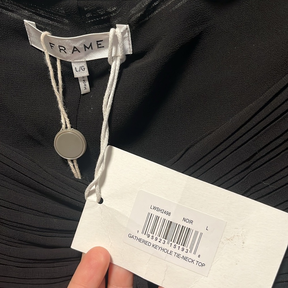 FRAME (NWT) Gathered Keyhole Tie Neck Top, Plissé-Crepe, Size L - Picture 11 of 16